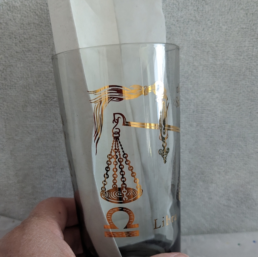 18kt Gold Libra Astrology sign glass